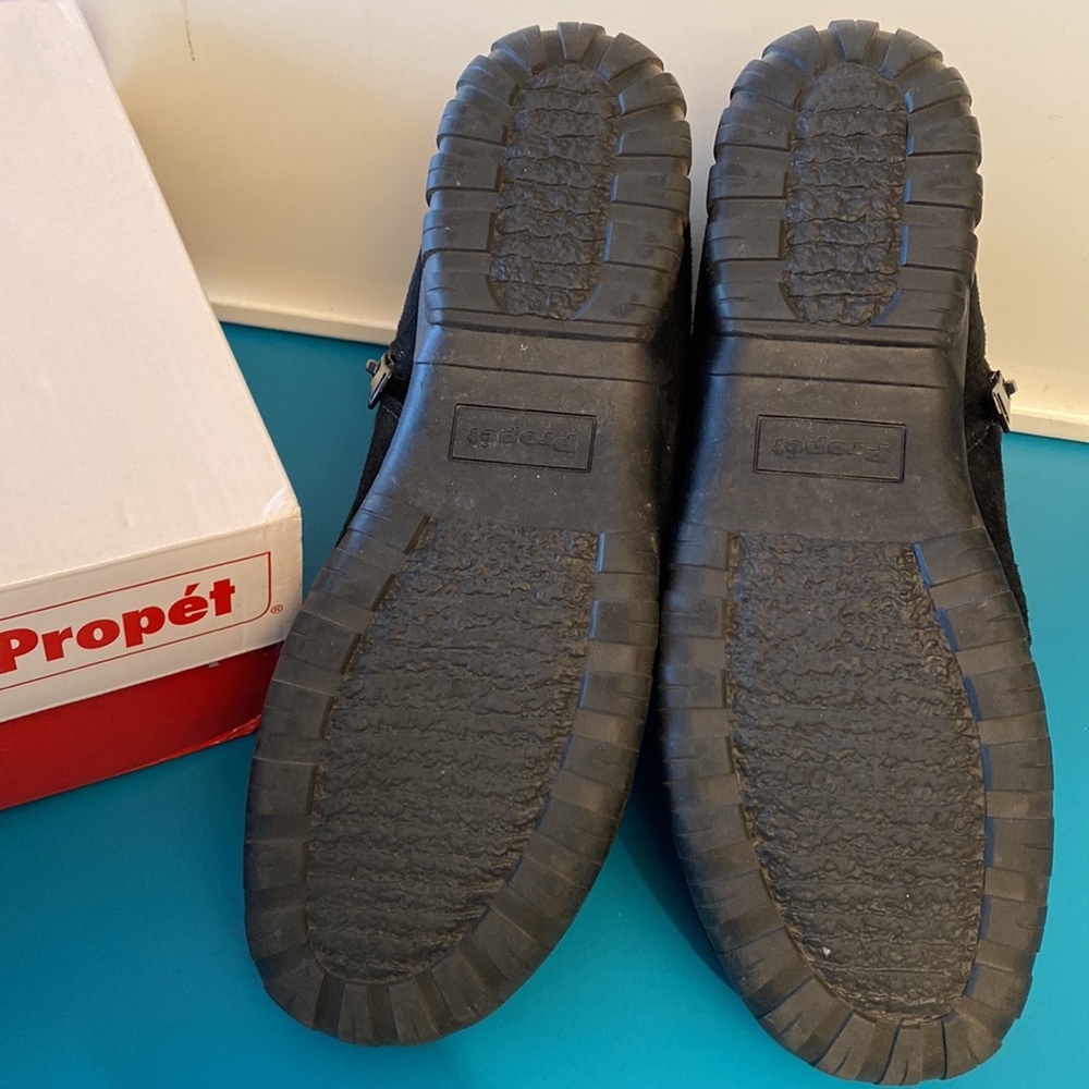 Barely worn - Propet black winter booties boots - Picture 5 of 16